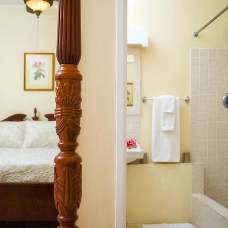 Ground Floor Apartment Located In Hometown, 5 Min Walk To The Beach Saint James Exterior foto